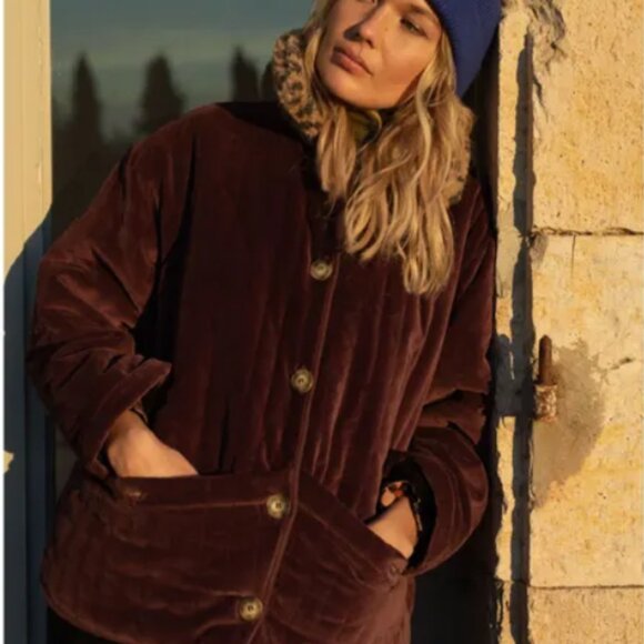 Marlot Paris - Filippa Velvet Coat - Plum - Picture 4 of 7